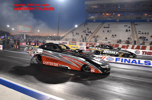 (near lane) Brian Hough vs (far lane) Greg Bellemeur